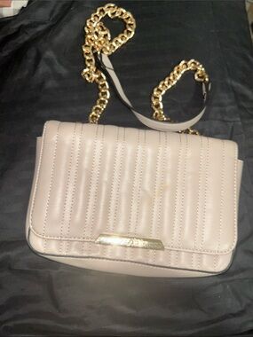 Quilted Chain Strap Crossbody Bag in Light dust brown